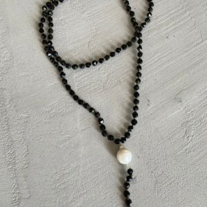 Rosario Black Stone Tiny Elephant Necklace
