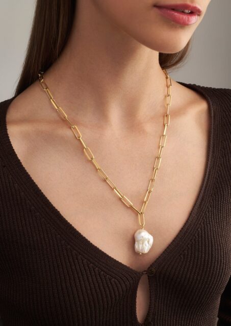 Yasemi Baroque Pearl Necklace