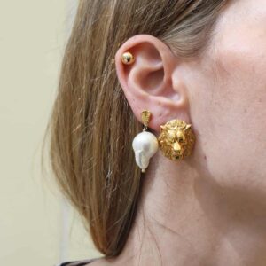 Leon _Emerald_& _Baroque_Pearl_Earrings