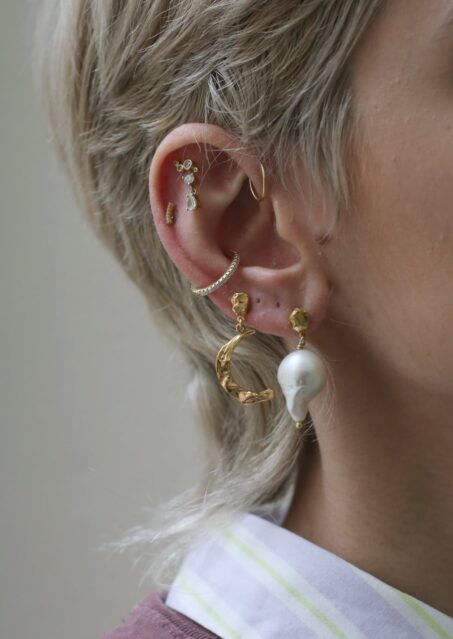Méliès_Moon_&_Baroque_Pearl_Earrings