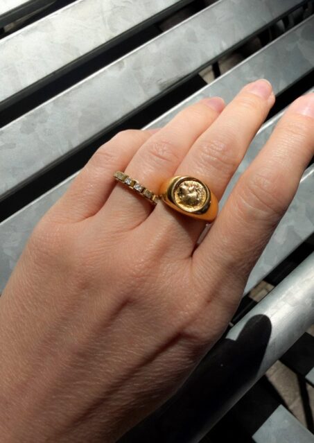 Athéna Signet Ring