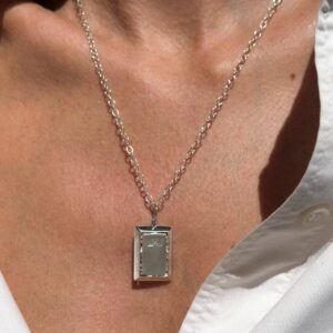 Angel Rectangular Hydra Chain
