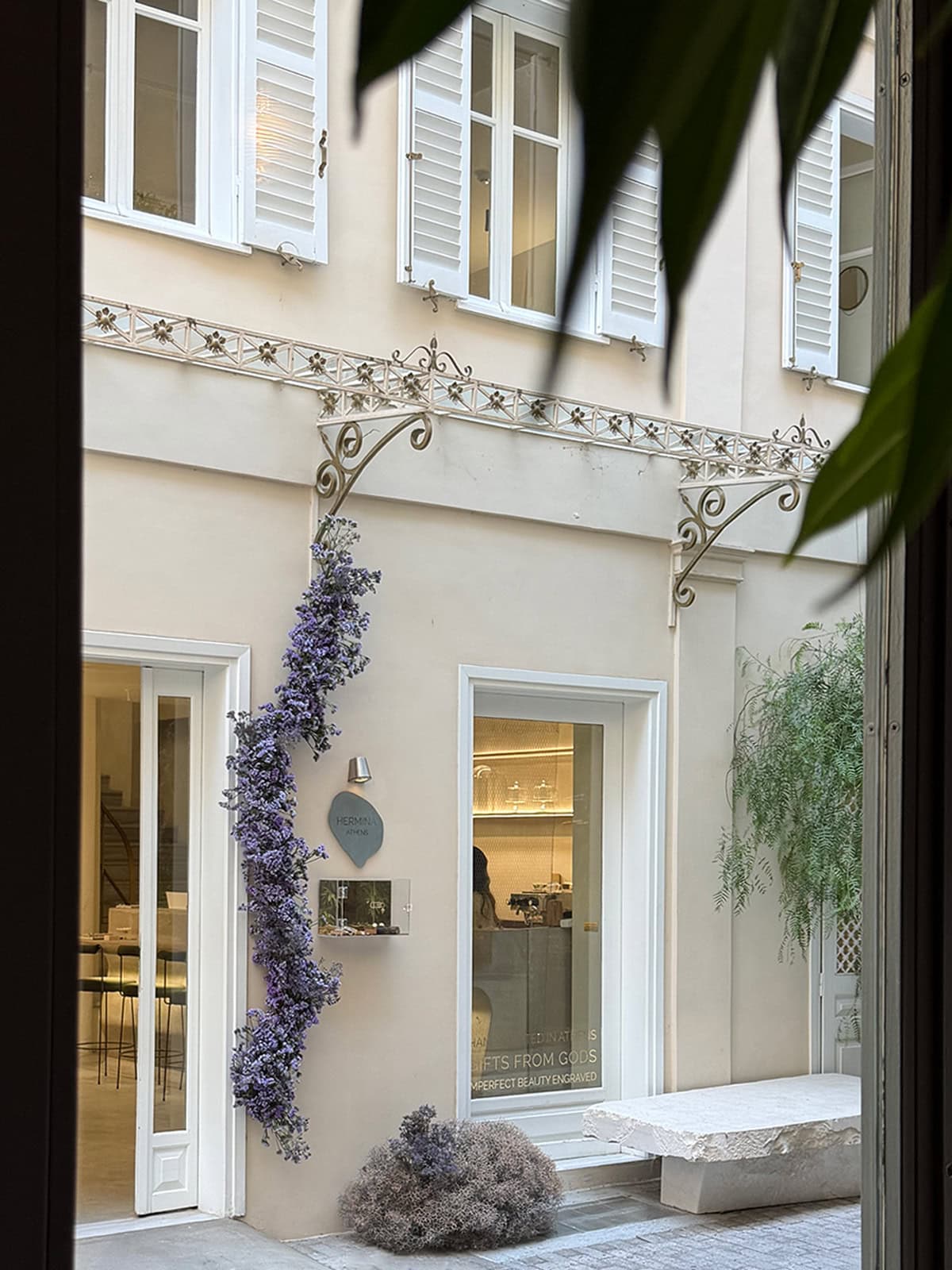 Flagship Store